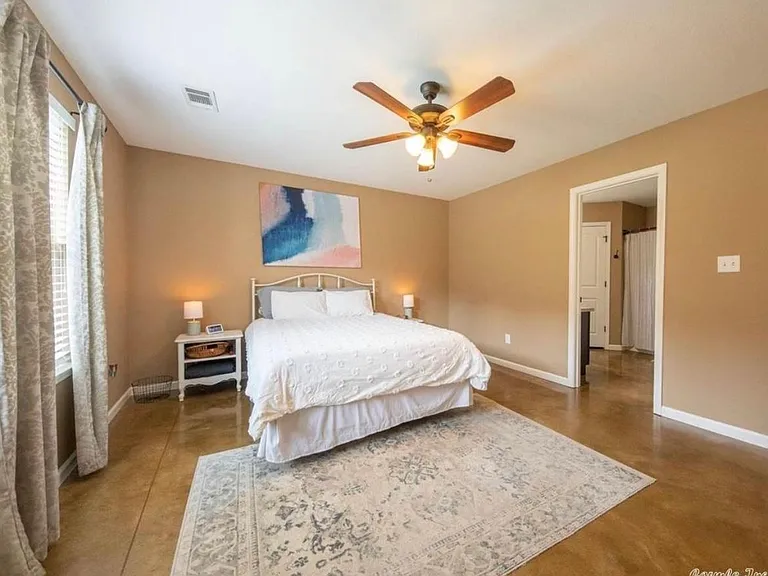 1722 Milburn Dr — Photo 18