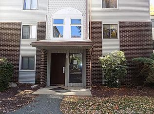 7 Padanaram Rd #J238, Danbury, CT 06810