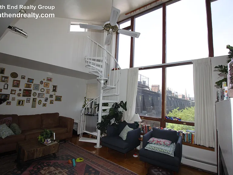 184 W Canton St #7 — Photo 3