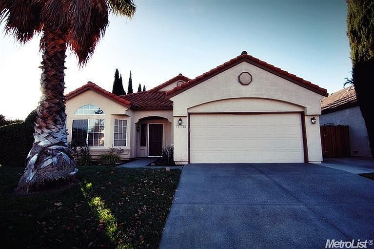 1st image of 9068 Old Creek Dr