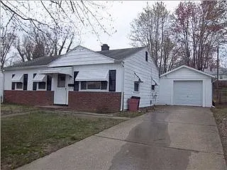 209 Sheridan Rd photo 1