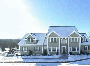 7 Katelyn Ct, Warwick, NY 10990