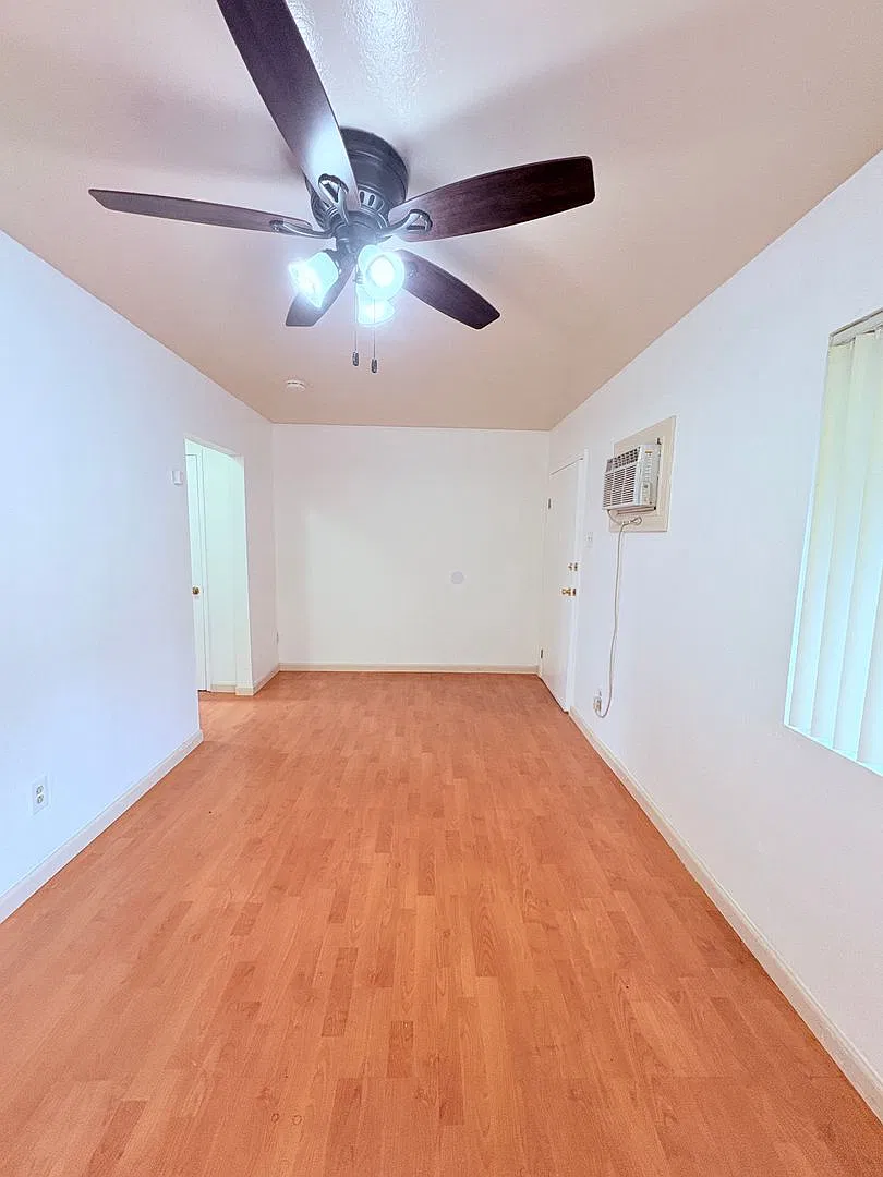 437 Myrtle Ave #E - West Sacramento 95605 — Photo 4