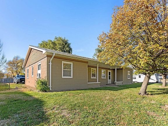 2nd image of 403 & 405 S Taylor Ave #405