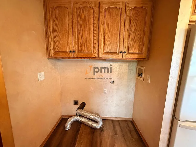 110 W Carrie Ave — Photo 13