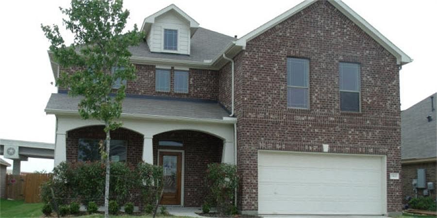 1st image of 23622 Fairport Harbor Ln