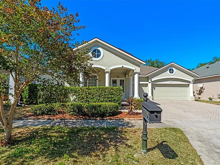 13121 Zori Ln — Photo 2