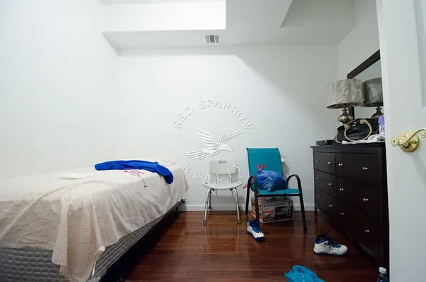 Rented by Red Sparrow Realty Group | media 28