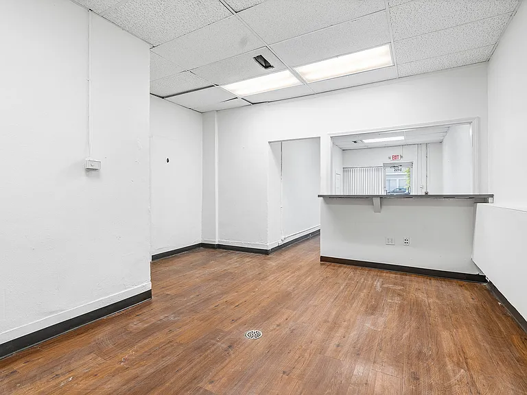 Forest Park Apartments — Photo 32