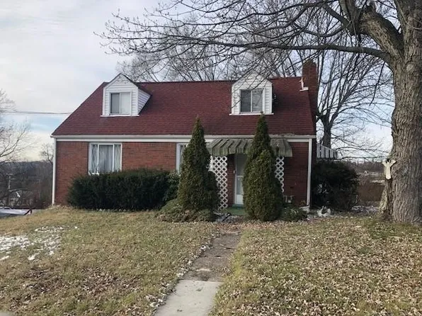605 Maplehurst Dr, North Versailles, PA 15137