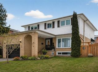 31 Maynard St, Hamilton, ON L9B1R9