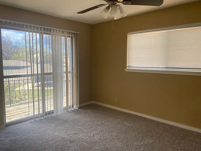 1710 N Travis St #1710 — Photo 10