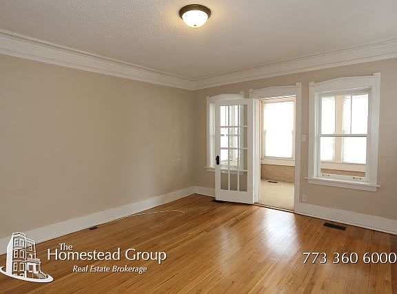 3rd image of 2517 W Eastwood Ave #1