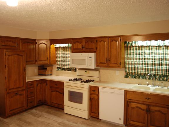3rd image of 1200 W Waid Ave
