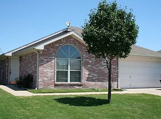 1109 Crooked Creek Ct, Midlothian, TX 76065