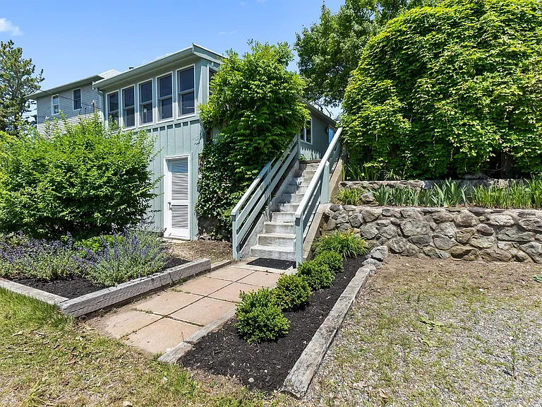 12 Girard Way — Photo 41
