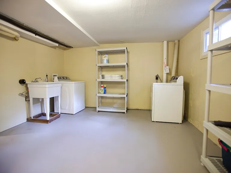 380 S 43rd St — Photo 13
