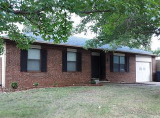 102 S Basswood Ave, Republic, MO 65738