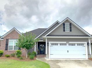 4227 Shadow Garden Dr, Hahira, GA 31632