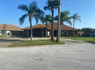 1460 Paradise Ct, Merritt Island, FL 32952