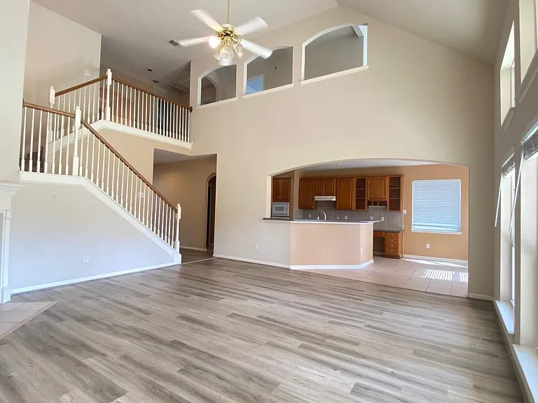 2503 Westerlake Dr — Photo 8