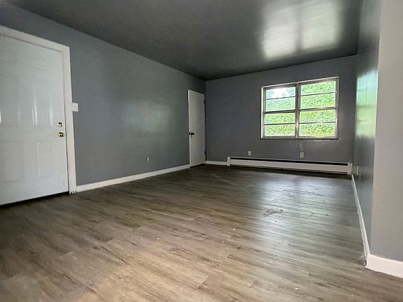 4th image of 2301 W Lawrence Ave APT 3
