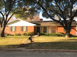 1603 Navratil Dr, Brenham, TX 77833