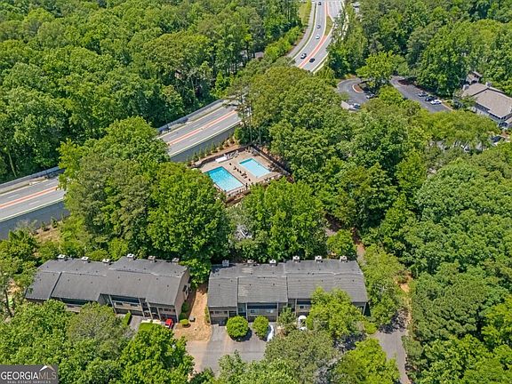 3rd image of 2877 Torreya Way SE