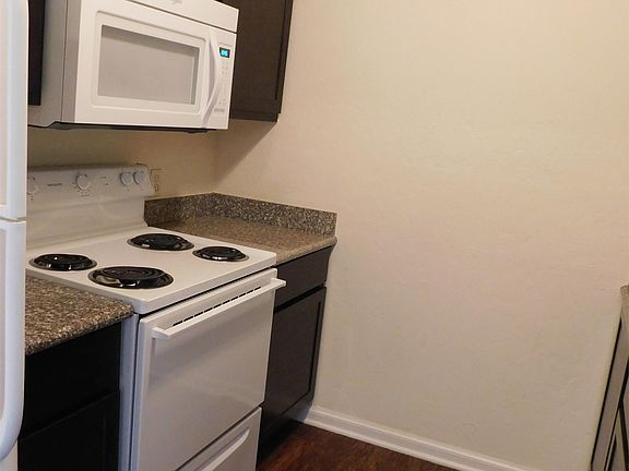 4th image of 801 N Willie L Miner Ave APT A20
