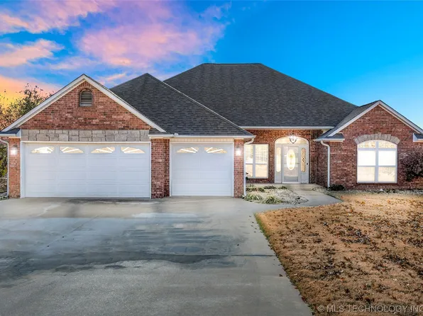 8220 Overlook Trl, Claremore, OK 74019
