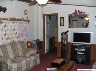 498 Treeline Dr, Talladega, AL 35160