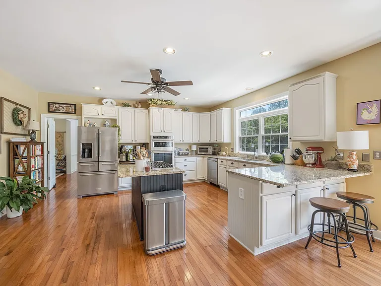 26 Kirby Ln — Photo 13