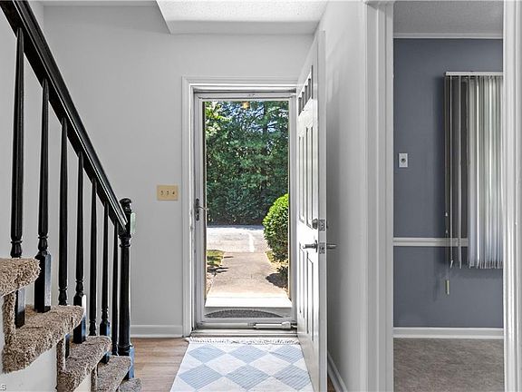 5th image of 3138 Burke Mill Ct