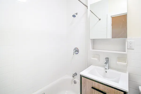 Rented by MySpaceNYC | media 12