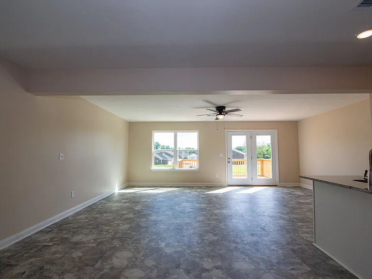 203 Dixon Cir — Photo 11