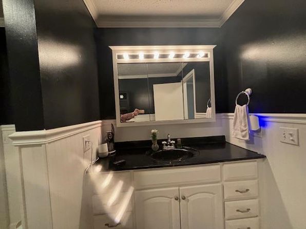 34 Reynolds Dr, Beechmont, KY 42323