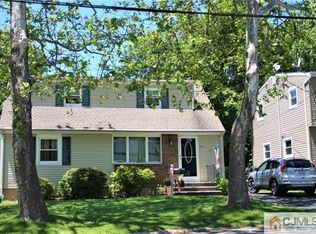 42 Kenneth Ave, Parlin, NJ 08859