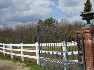 35B Raymond Rd, Deerfield, NH 03037