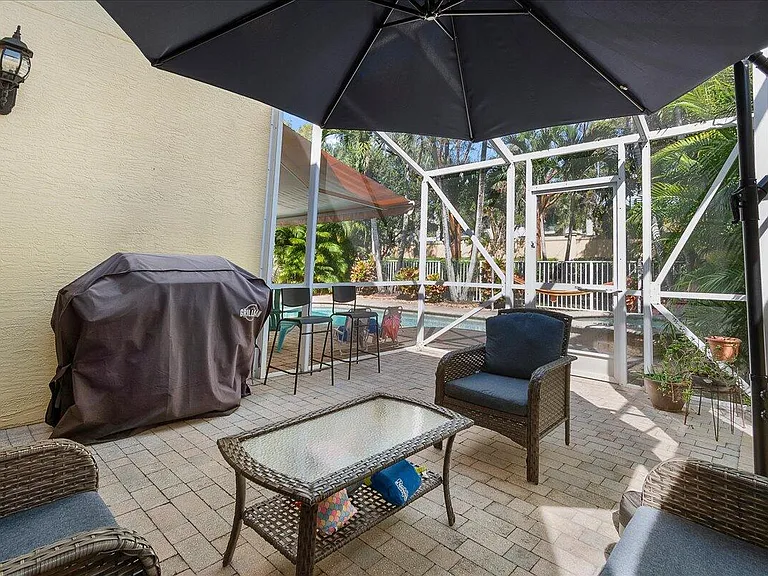 114 Lancaster Way — Photo 23