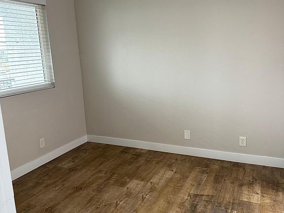 5th image of 4950 68th St APT L