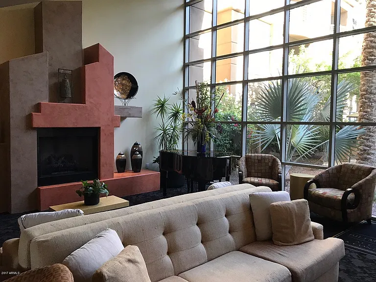 1701 E Colter St #203 — Photo 13