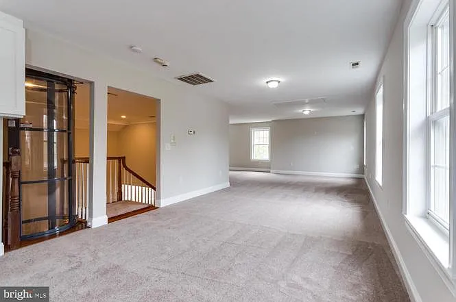 8012 Bainbridge Rd #2 — Photo 16
