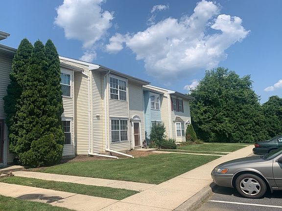 3rd image of 110 Brandywine Dr