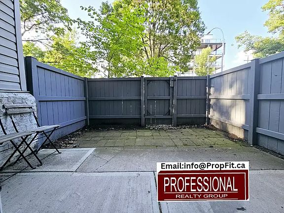 4th image of 11217 103rd Ave NW