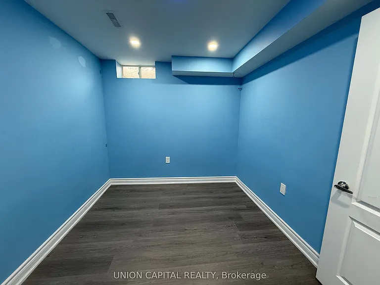 114 Timbers Cir — Photo 11