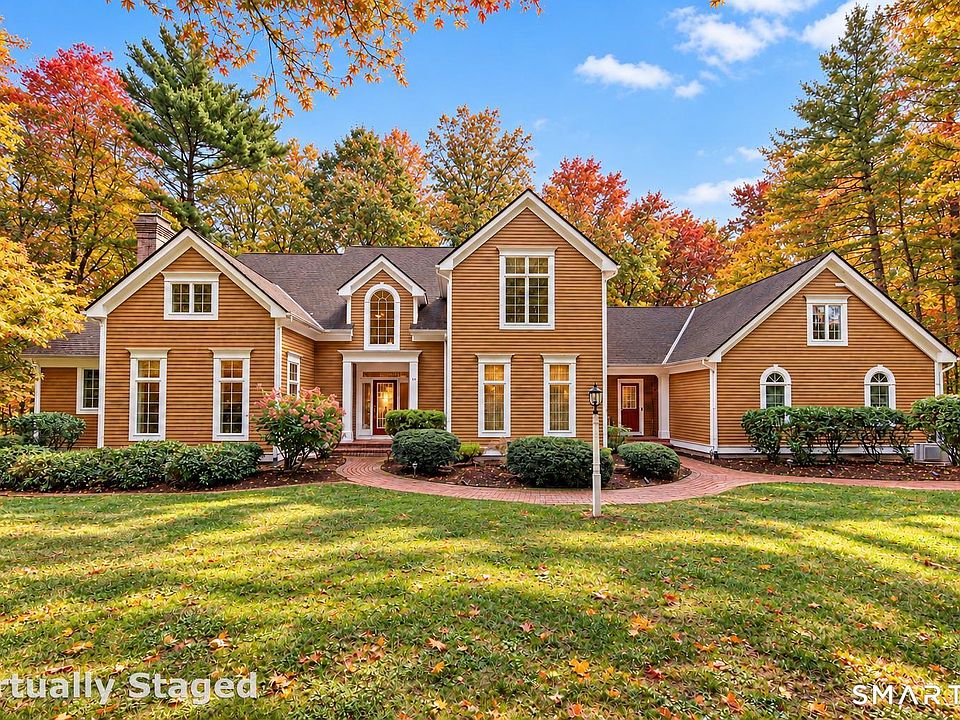 1st image of 10 Whitman Pond Road