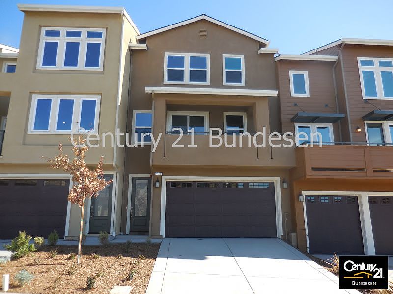 1st image of 415 Jacquelyn Ln