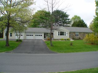 11 Brooklawn Rd, Wilbraham, MA 01095