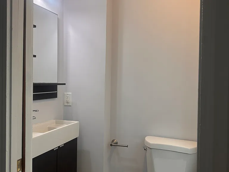 84 Lawton St #1 — Photo 8