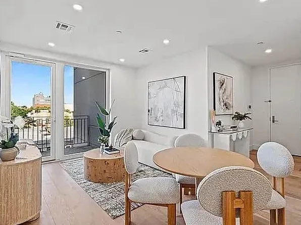 1173 Rogers Avenue image 1 of 8